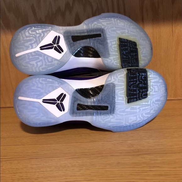 Nike Kobe 5 Protro Lakers 5x Champ Size 7 - Picture 4 of 5